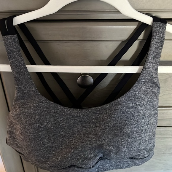 Lululemon Energy Bra - Picture 6 of 6